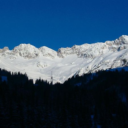 Haus Saumspitz Apartment Sankt Anton am Arlberg Bagian luar foto