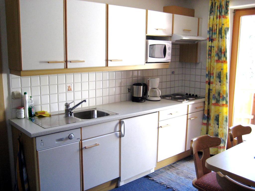 Haus Saumspitz Apartment Sankt Anton am Arlberg Ruang foto