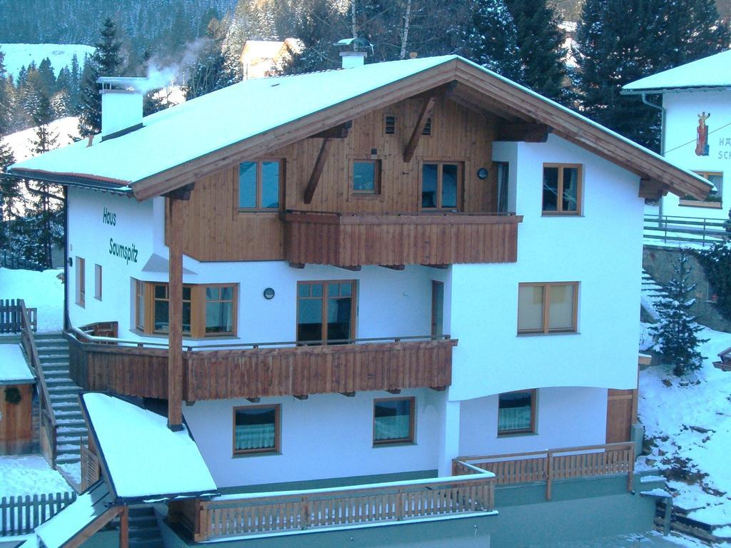 Haus Saumspitz Apartment Sankt Anton am Arlberg Bagian luar foto