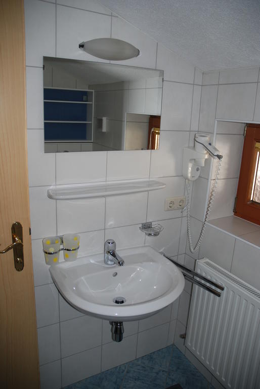 Haus Saumspitz Apartment Sankt Anton am Arlberg Bagian luar foto